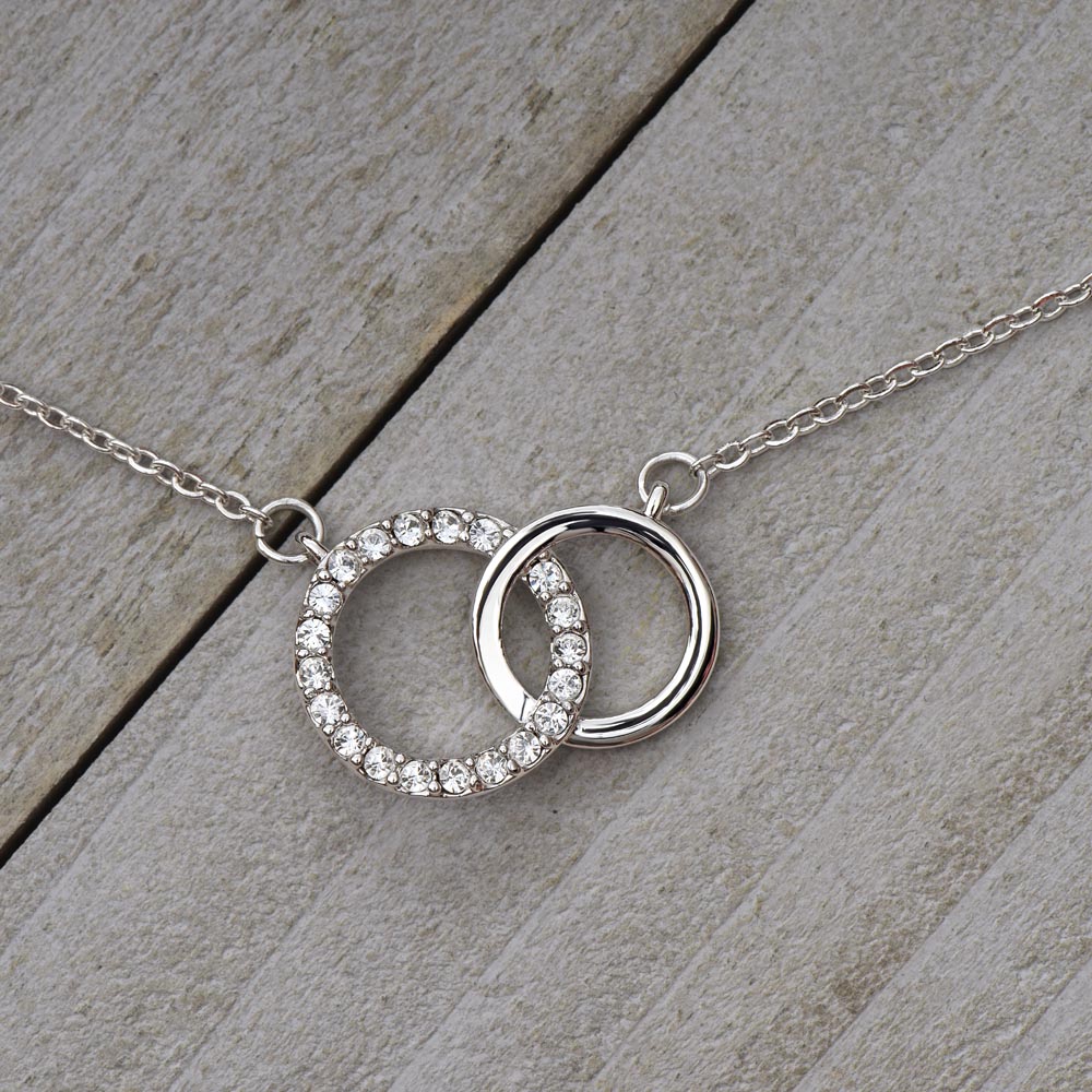 To My Granddaughter, Always Remember This - Infinity Circle Necklace (GD97-P)