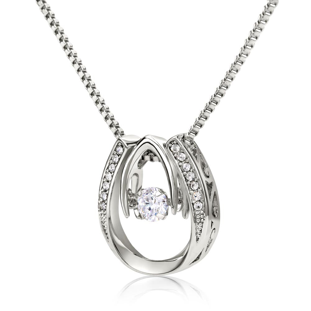 To My Mother-In-Law, I'm Lucky To Have You - Lucky Horseshoe Necklace