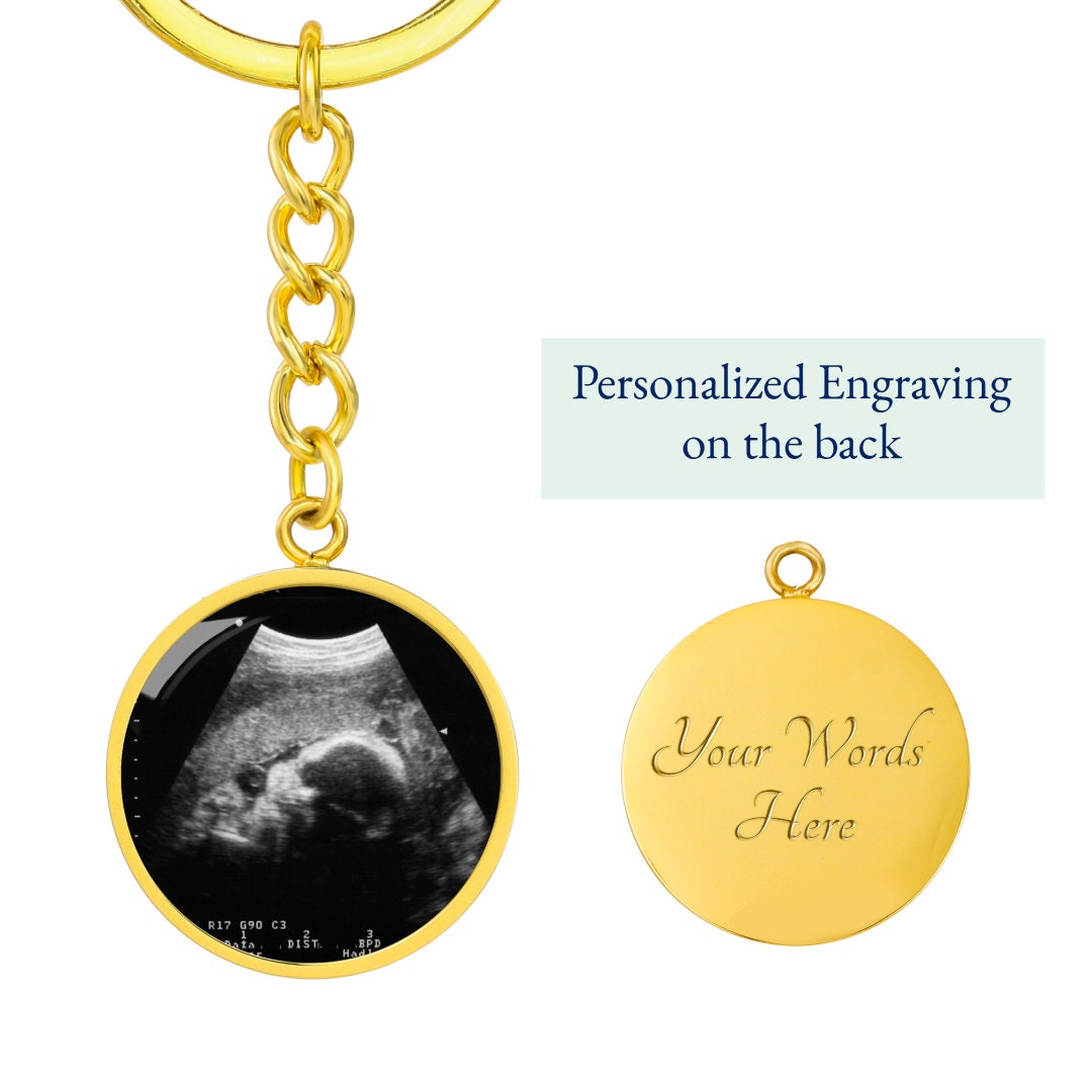 To My Mommy From Your Little Bump - Circle Photo Keychain